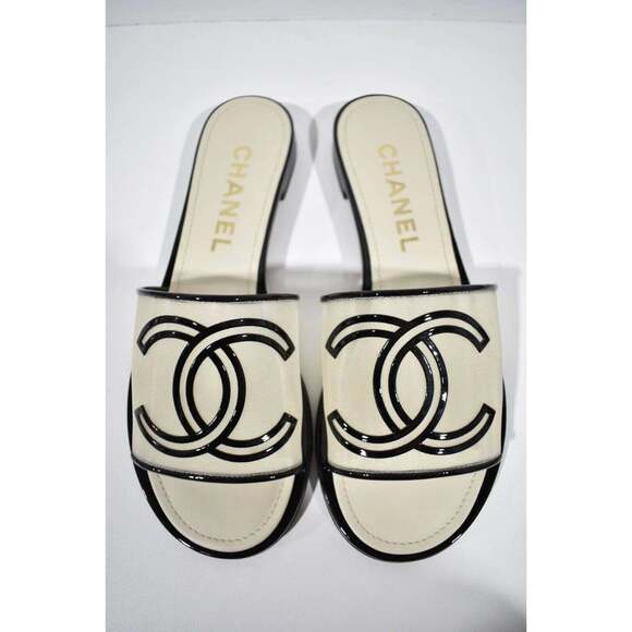 Chanel 21S Black Beige Mesh Patent CC Logo Slide Sandal Mule Slip On Flat 37.5 - Picture 1 of 12